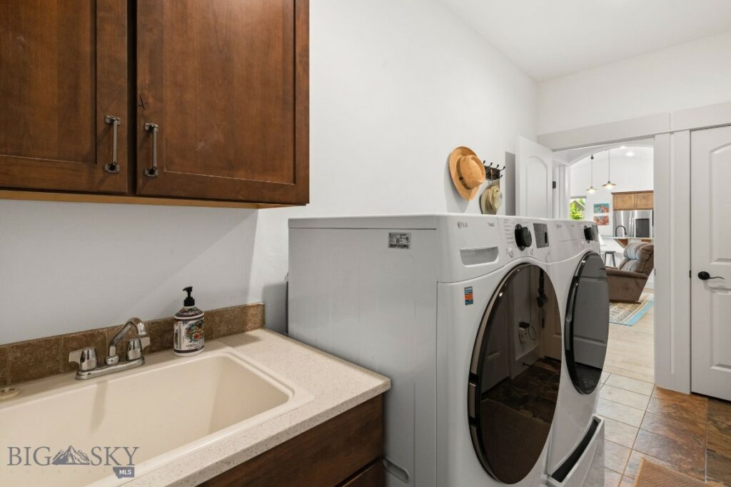 180 E Hyalite Peak Drive, Bozeman MT 59718