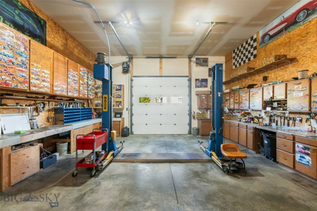 1801 Sun Avenue, Livingston MT 59047