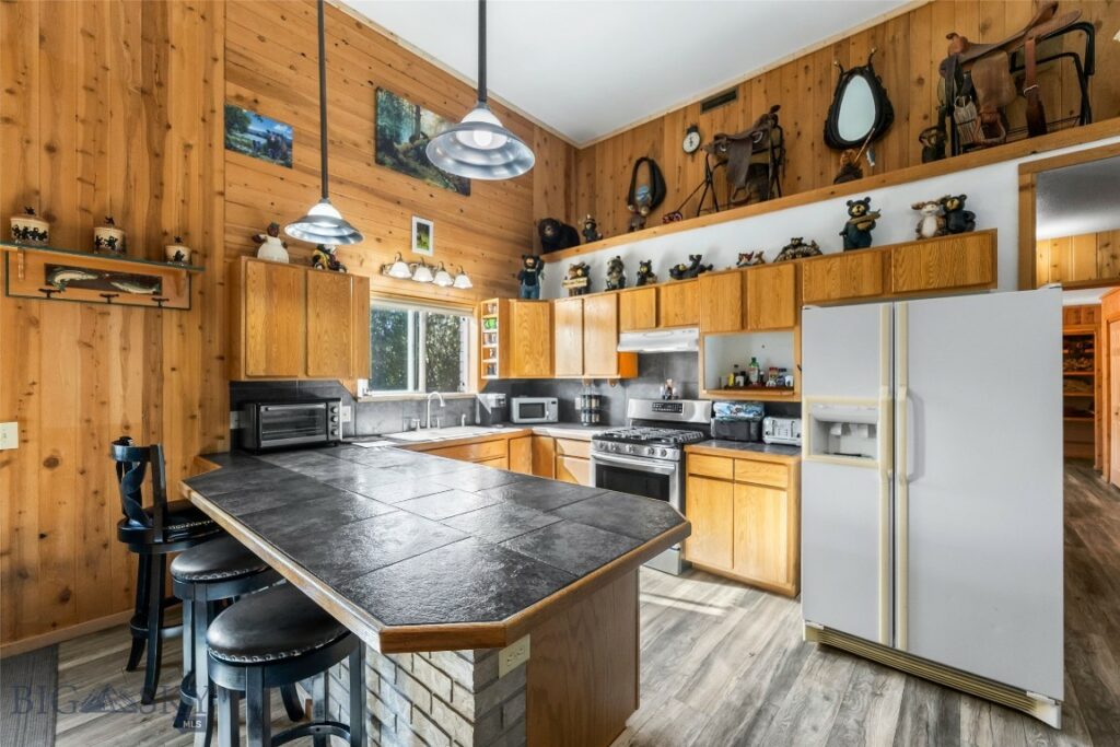 1801 Sun Avenue, Livingston MT 59047