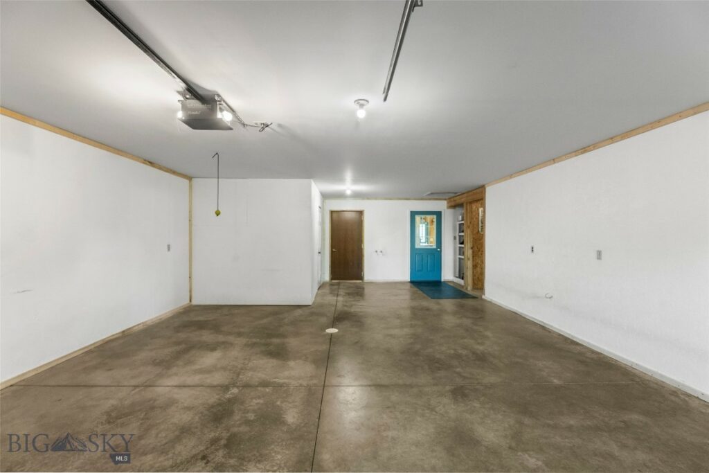 1801 Sun Avenue, Livingston MT 59047