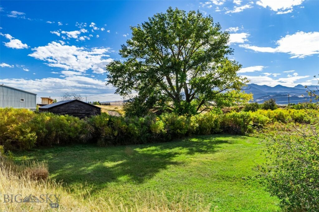 1801 Sun Avenue, Livingston MT 59047