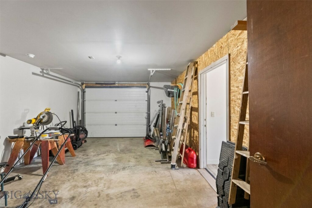 1801 Sun Avenue, Livingston MT 59047