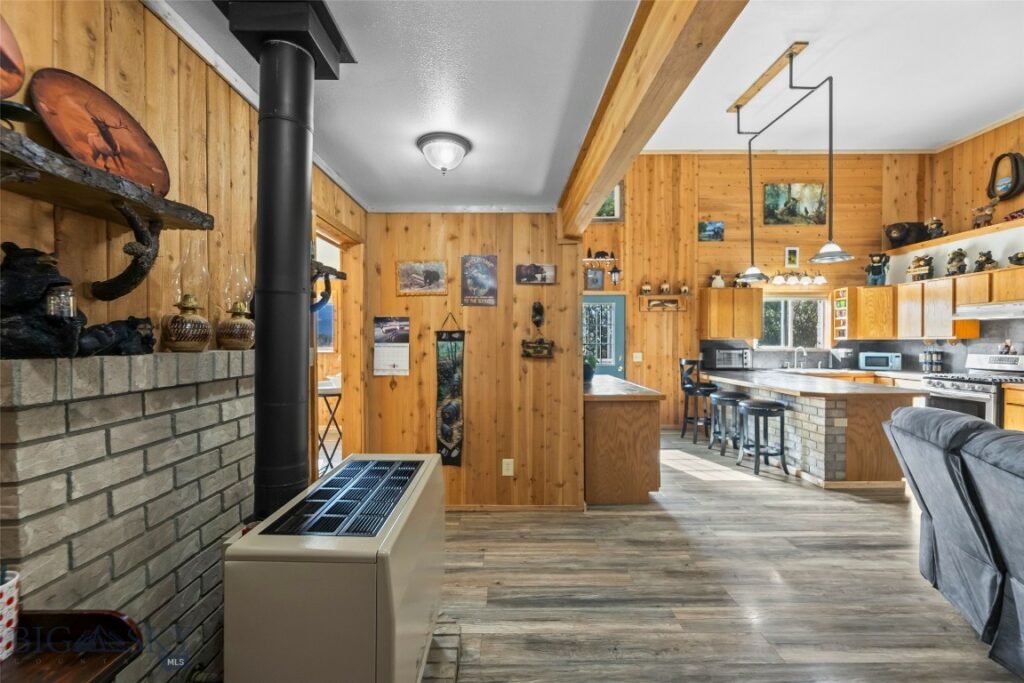 1801 Sun Avenue, Livingston MT 59047