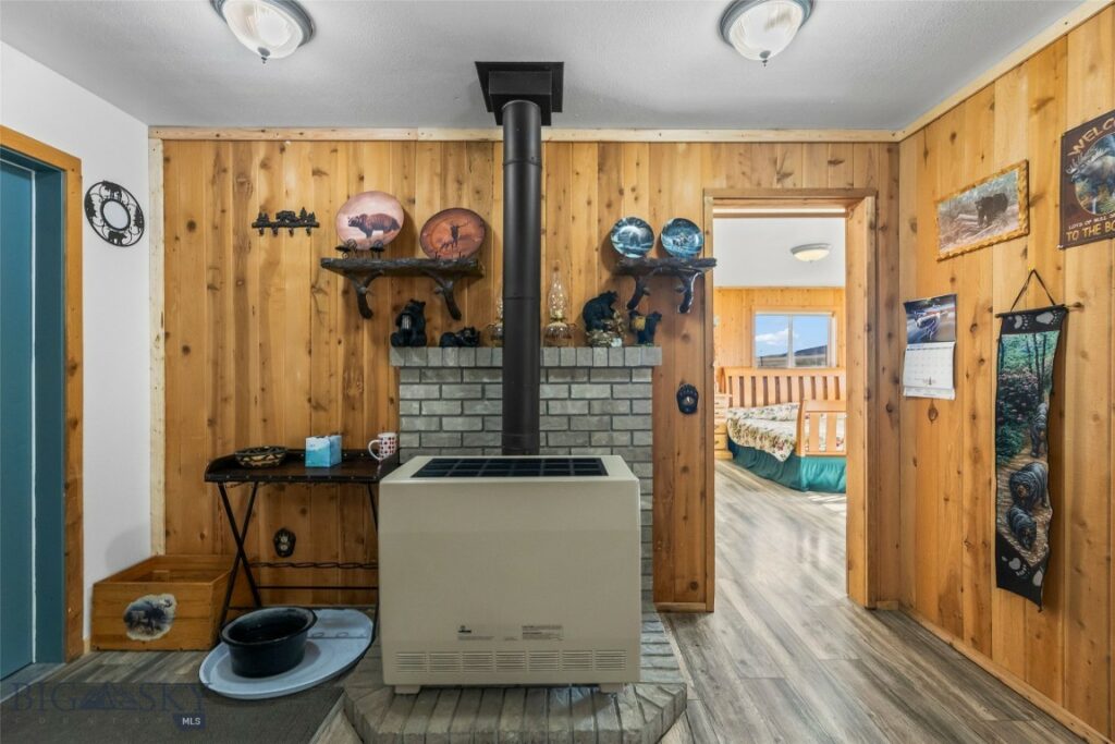 1801 Sun Avenue, Livingston MT 59047