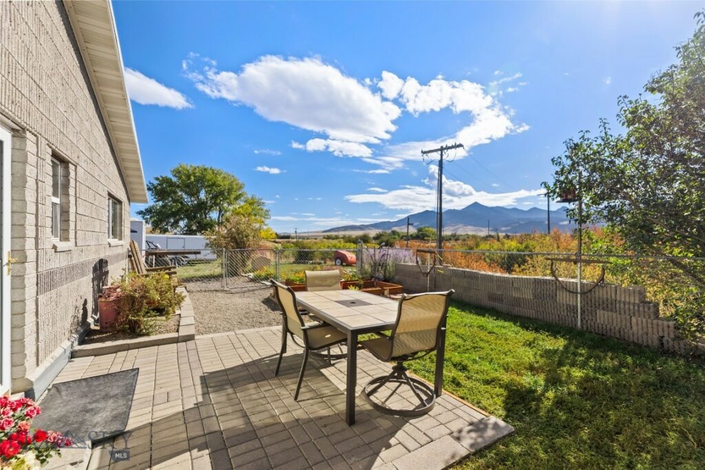 1801 Sun Avenue, Livingston MT 59047