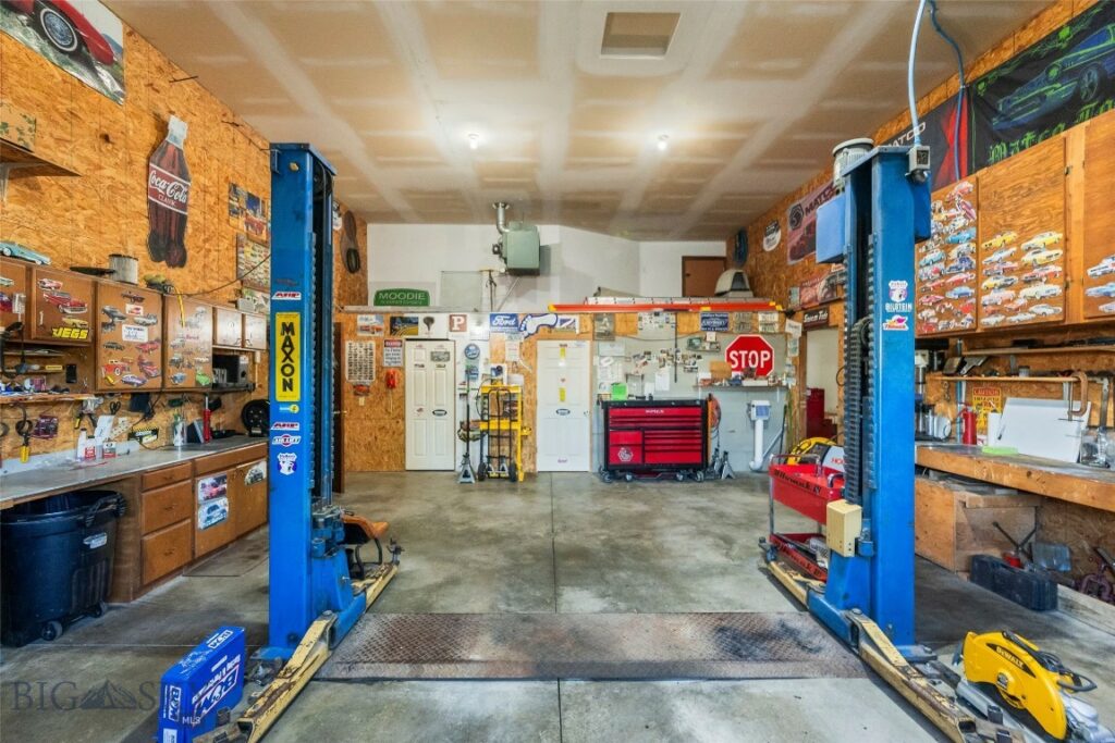 1801 Sun Avenue, Livingston MT 59047