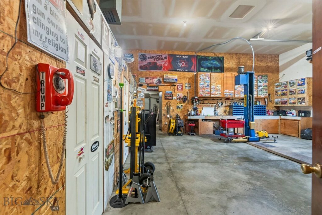 1801 Sun Avenue, Livingston MT 59047