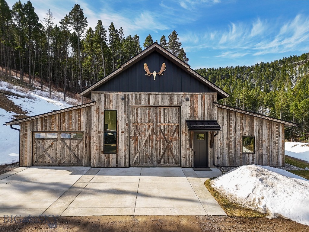 182 Elk Ridge Road, Livingston MT 59047