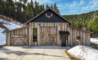 182 Elk Ridge Road, Livingston MT 59047