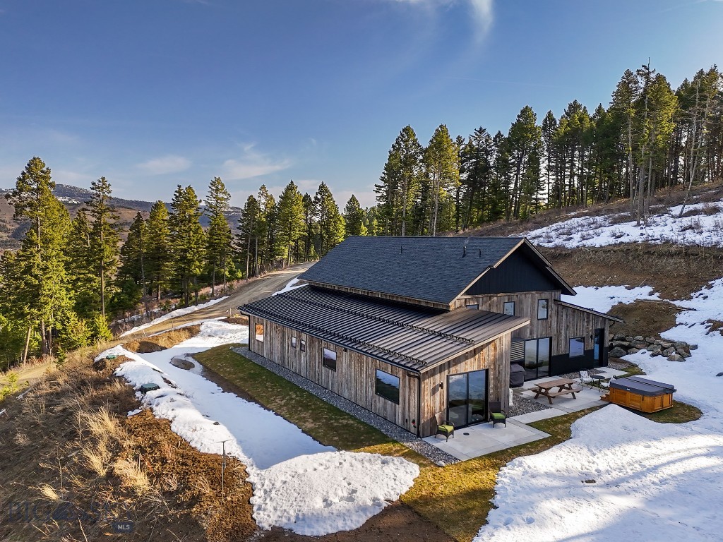 182 Elk Ridge Road, Livingston MT 59047