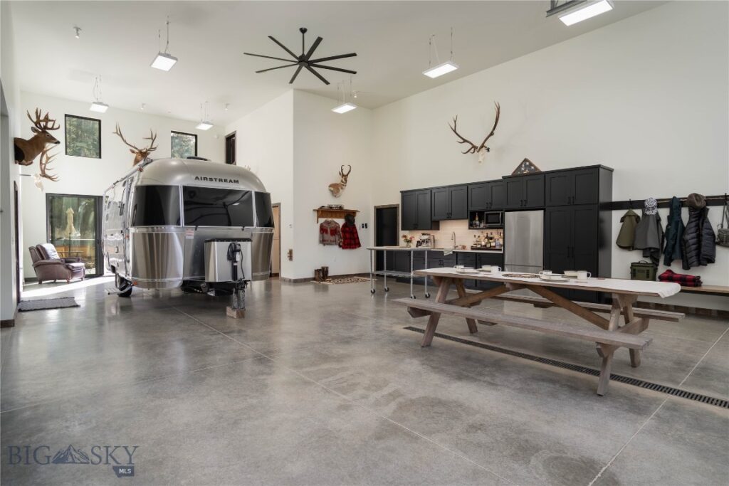182 Elk Ridge Road, Livingston MT 59047