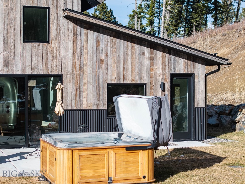 182 Elk Ridge Road, Livingston MT 59047