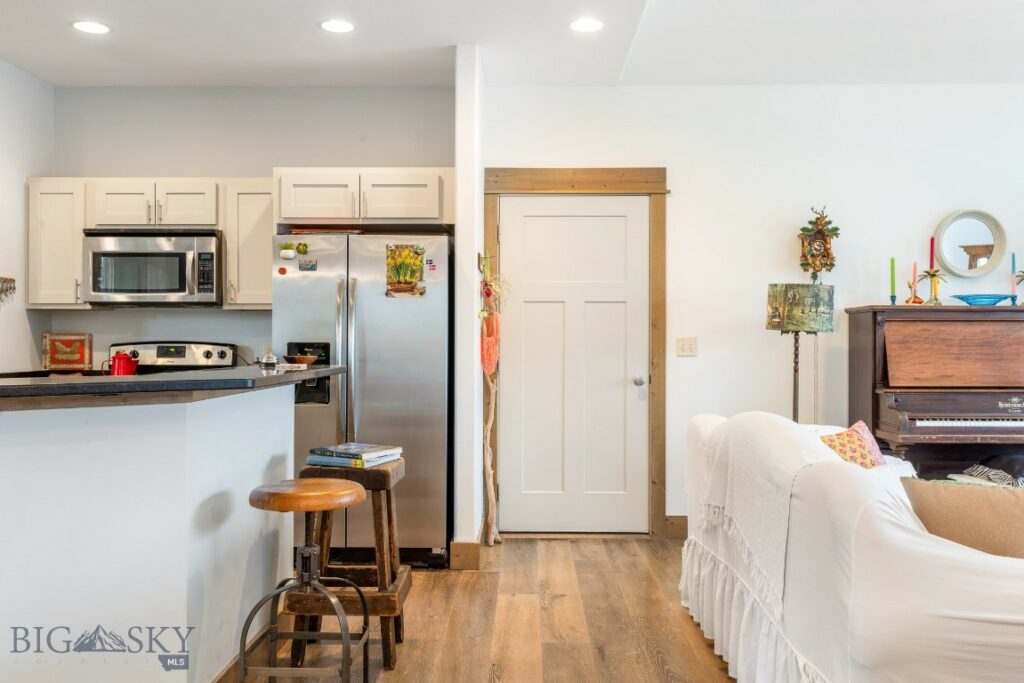 182 Snowy Owl Trail, Bozeman MT 59718