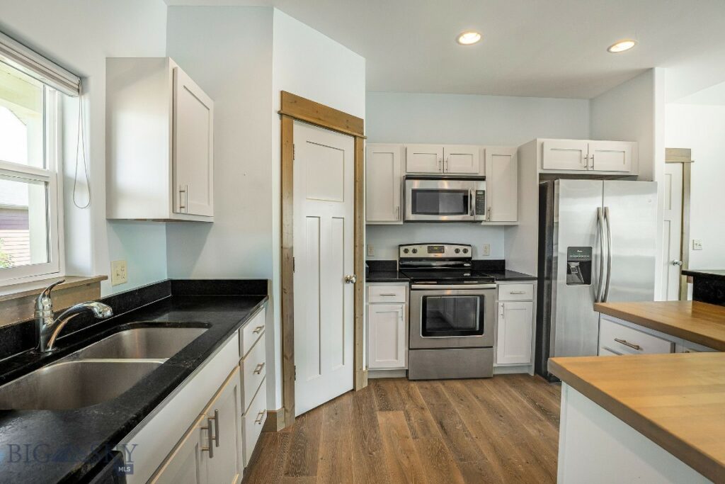 182 Snowy Owl Trail, Bozeman MT 59718