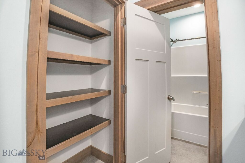 182 Snowy Owl Trail, Bozeman MT 59718