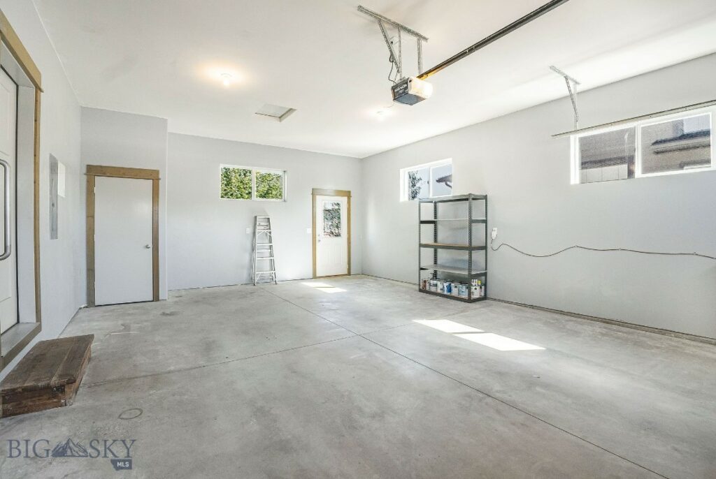 182 Snowy Owl Trail, Bozeman MT 59718