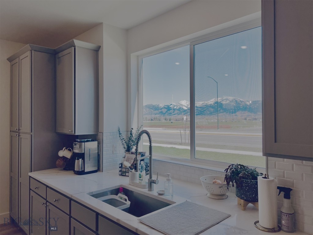 1823 N Cottonwood Road, Bozeman MT 59718