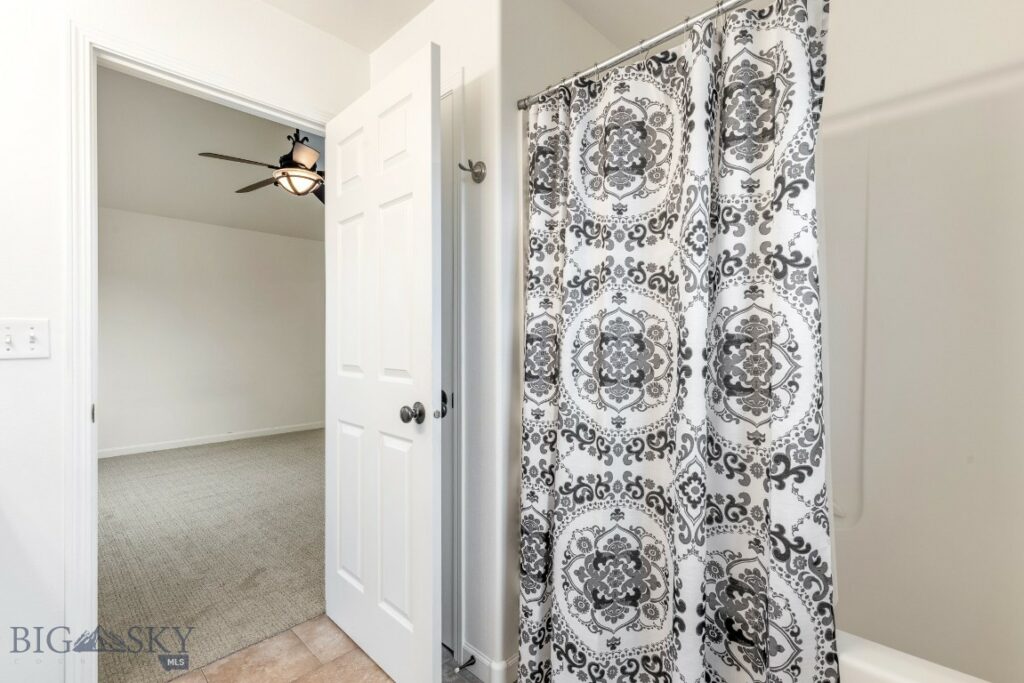 185 Chestnut Grove Avenue, Bozeman MT 59718