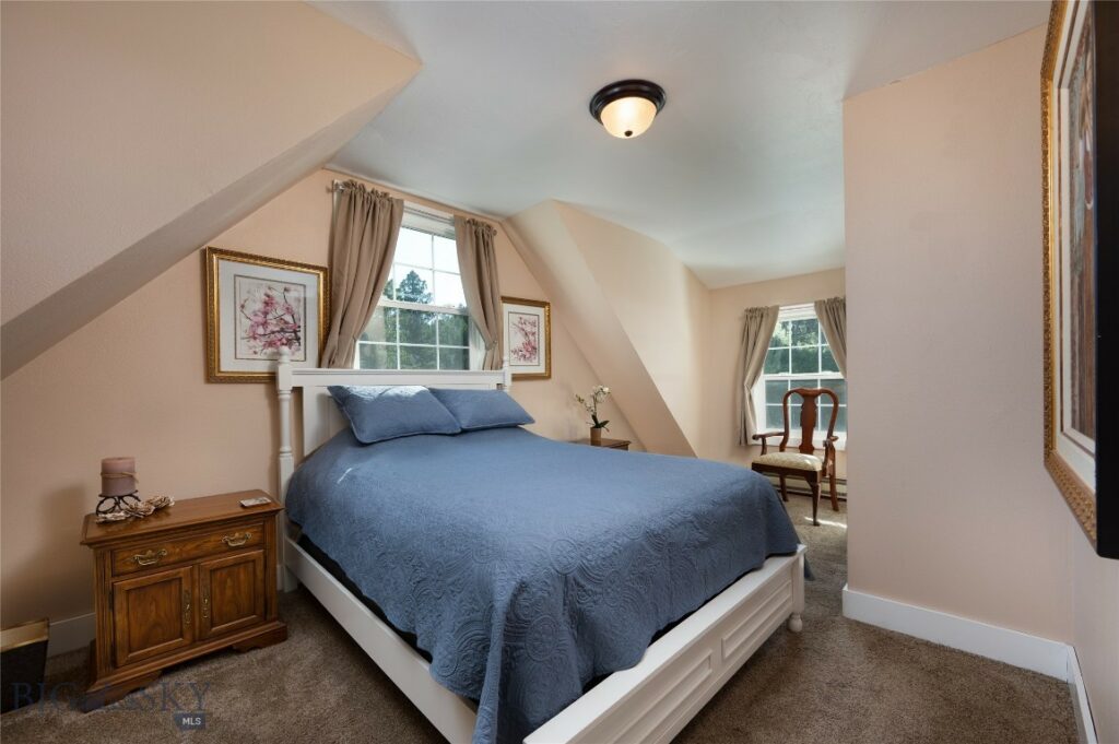 185 Peak Road, Bozeman MT 59715