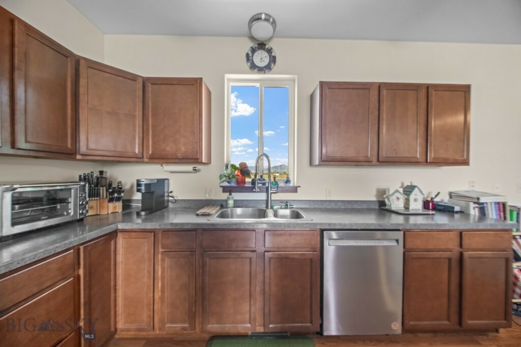 191 Barnes Drive, Belgrade MT 59714