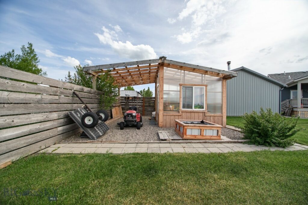 191 Barnes Drive, Belgrade MT 59714