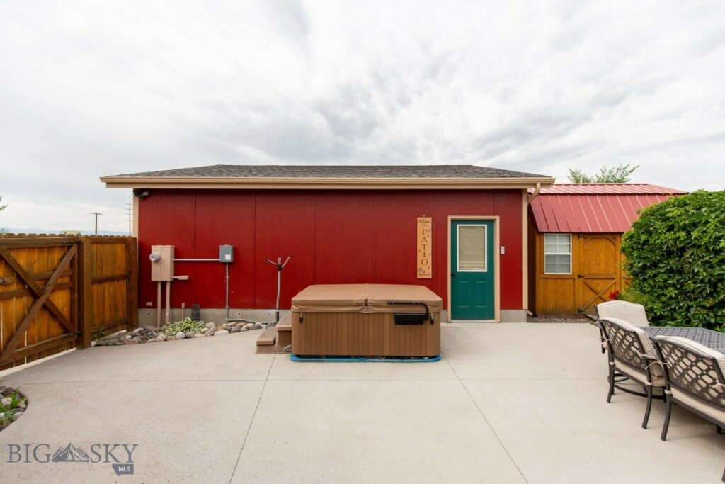 191 S Old Place, Belgrade MT 59714