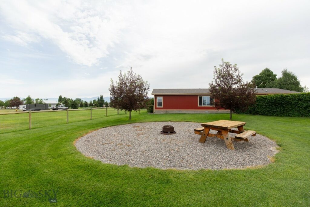 191 S Old Place, Belgrade MT 59714