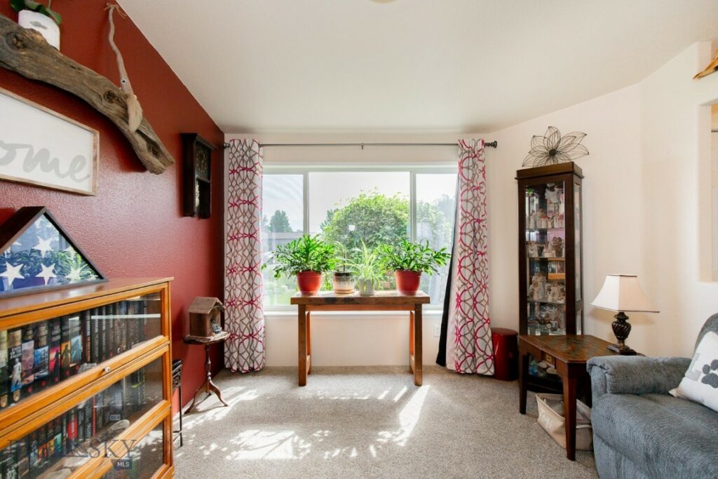 191 S Old Place, Belgrade MT 59714