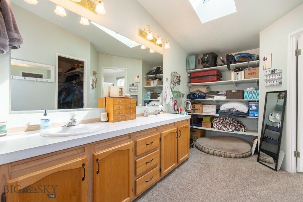 191 S Old Place, Belgrade MT 59714