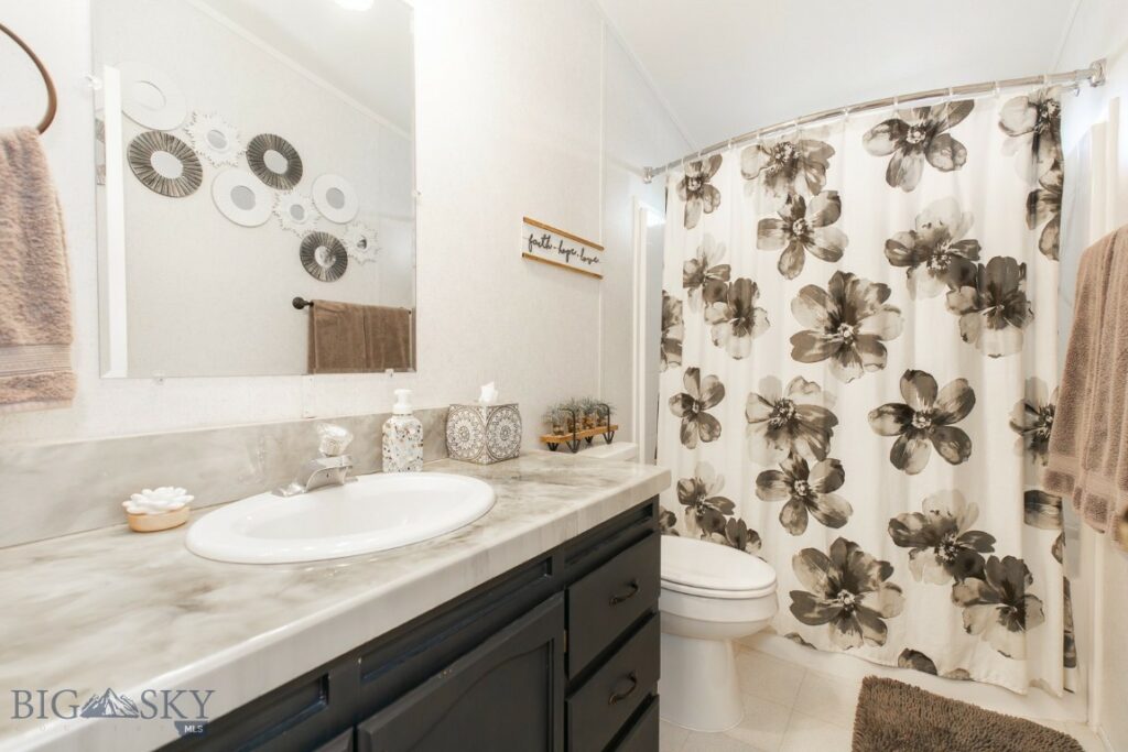 191 S Old Place, Belgrade MT 59714