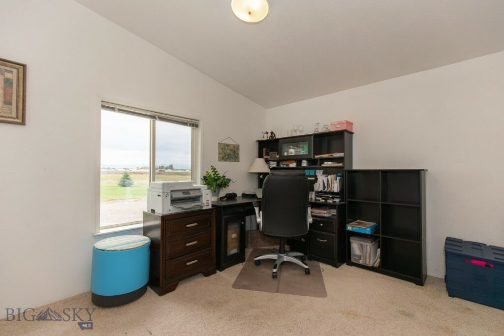 191 S Old Place, Belgrade MT 59714