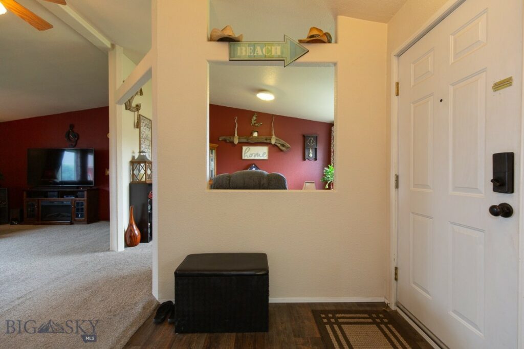 191 S Old Place, Belgrade MT 59714