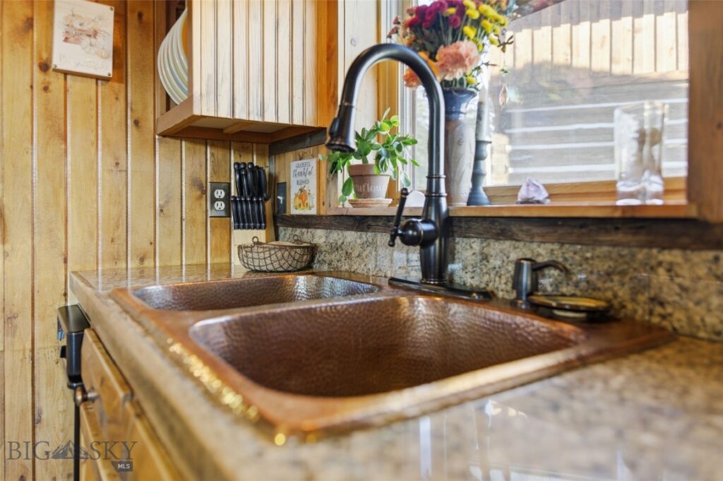 192 Mountain Brook Road, Livingston MT 59047