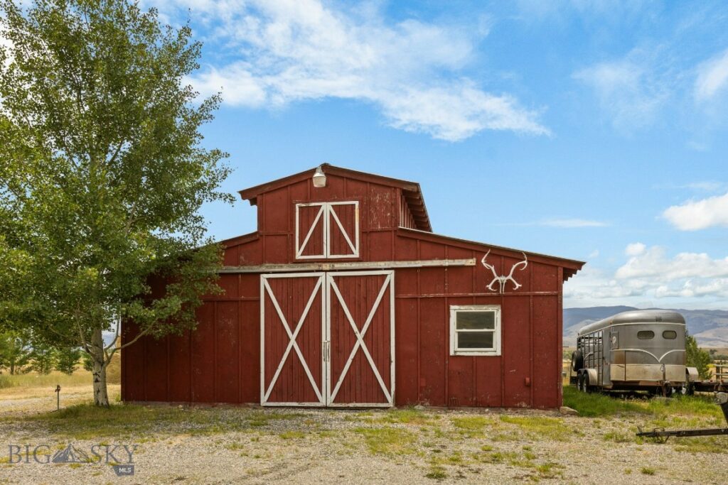 1921 E River Road, Livingston MT 59047