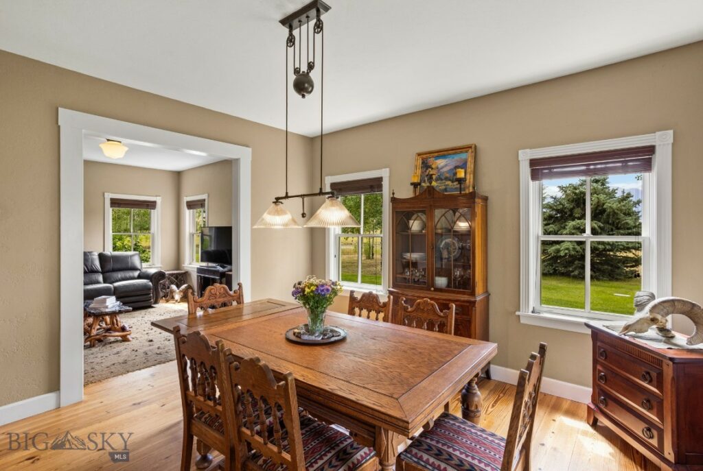 1921 E River Road, Livingston MT 59047