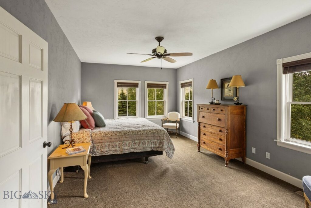 1921 E River Road, Livingston MT 59047