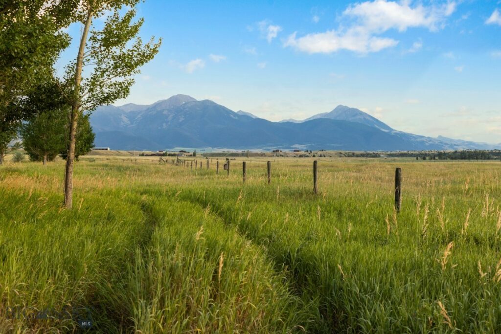 1921 E River Road, Livingston MT 59047
