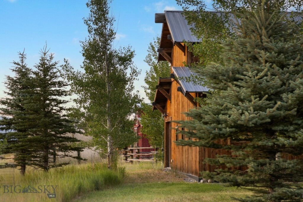 1921 E River Road, Livingston MT 59047