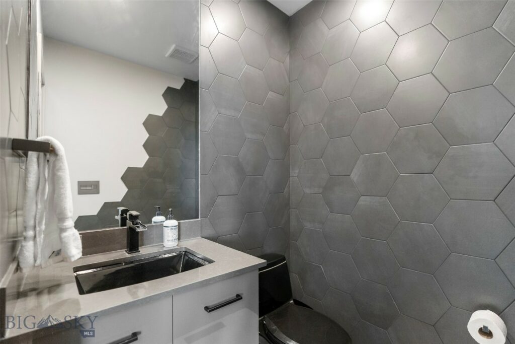 1952 Little Cottage Lane, Bozeman MT 59715