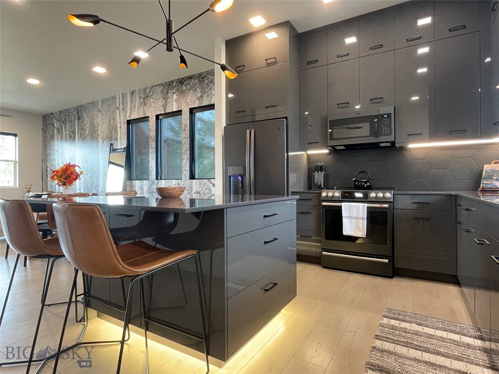 1952 Little Cottage Lane, Bozeman MT 59715