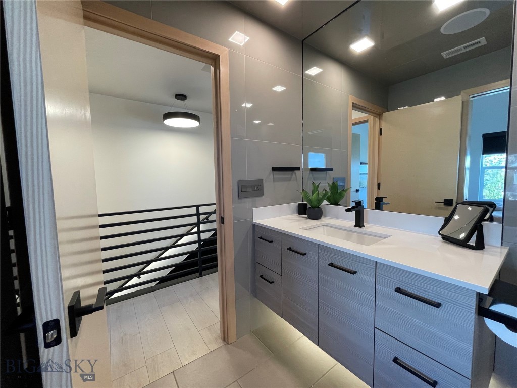 1952 Little Cottage Lane, Bozeman MT 59715