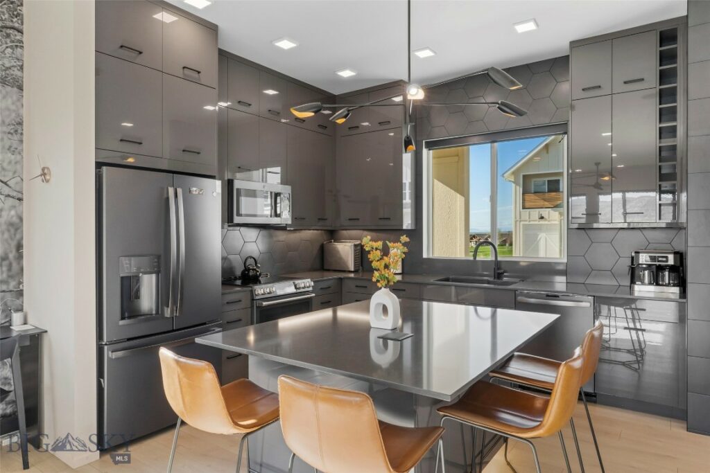 1952 Little Cottage Lane, Bozeman MT 59715