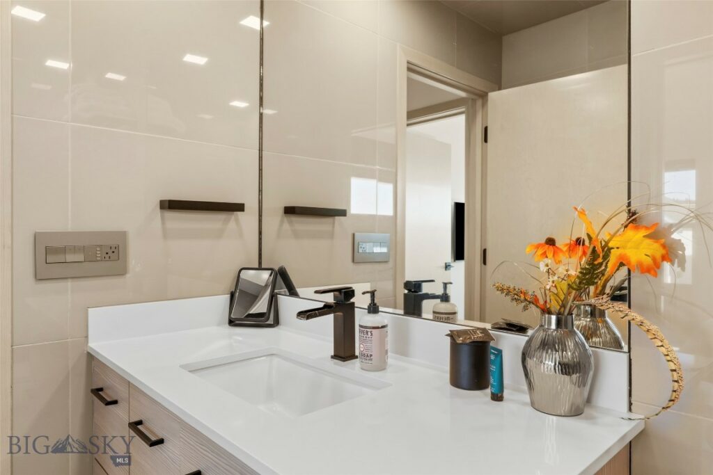 1952 Little Cottage Lane, Bozeman MT 59715