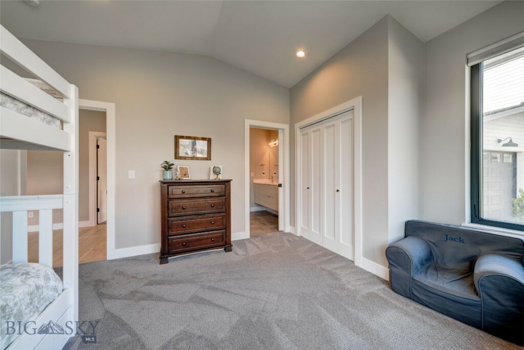 1955 Ryun Sun Way, Bozeman MT 59718