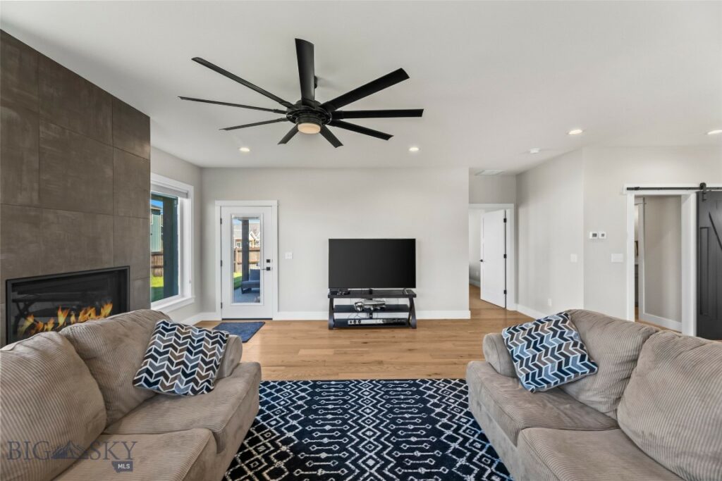 196 Arrow Peak Court, Bozeman MT 59718