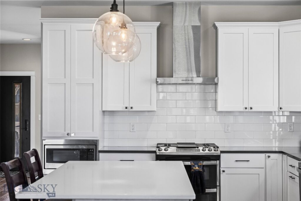 196 Arrow Peak Court, Bozeman MT 59718