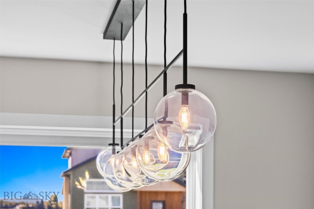 196 Arrow Peak Court, Bozeman MT 59718