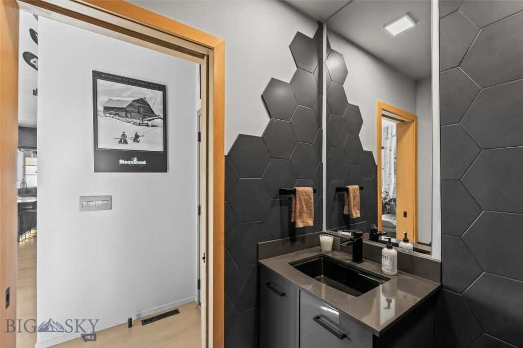 1964 Little Cottage Lane, Bozeman MT 59715