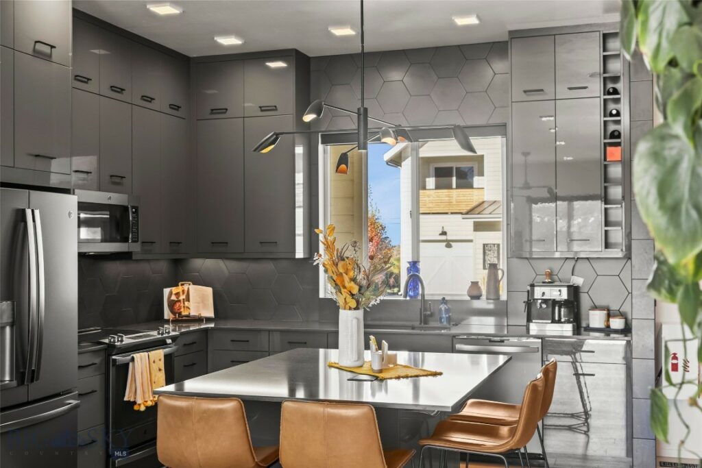 1964 Little Cottage Lane, Bozeman MT 59715