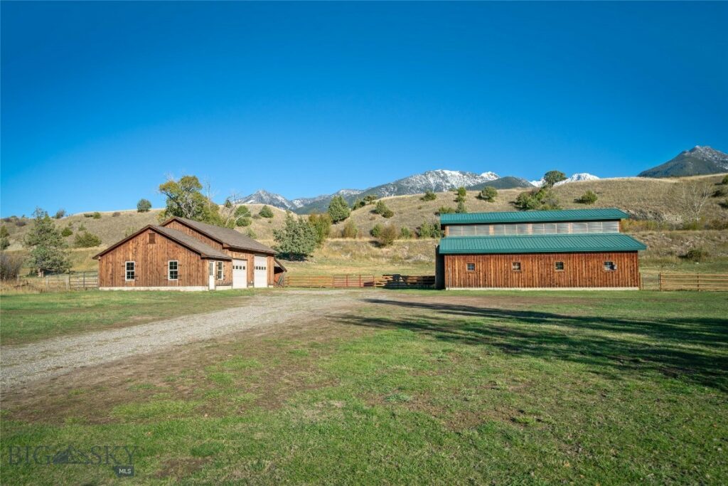 1986 E River Road, Livingston MT 59047